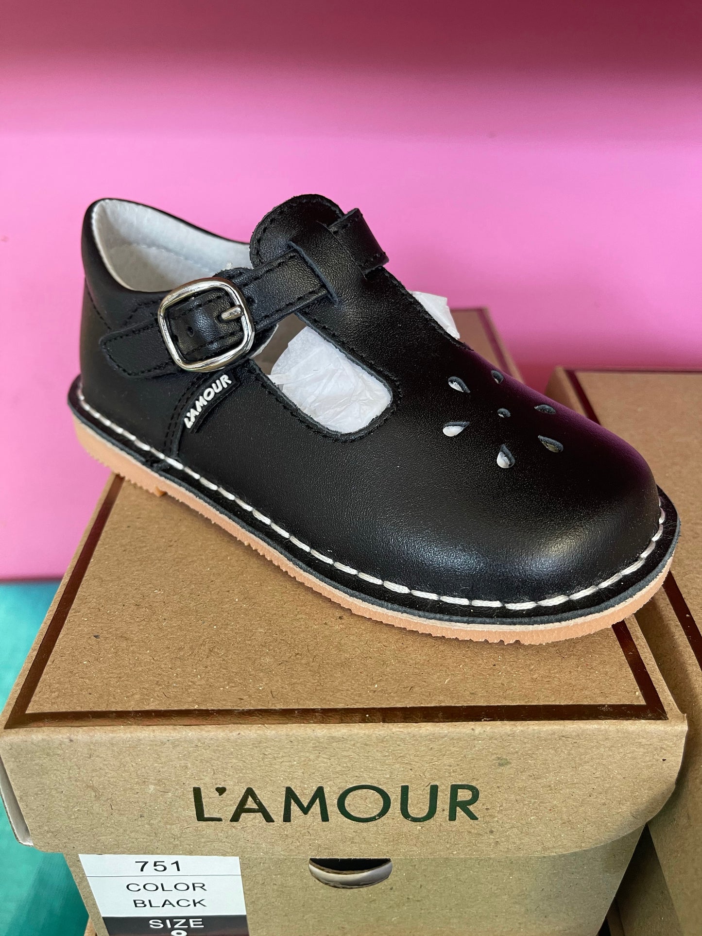 L’AMOUR SHOES